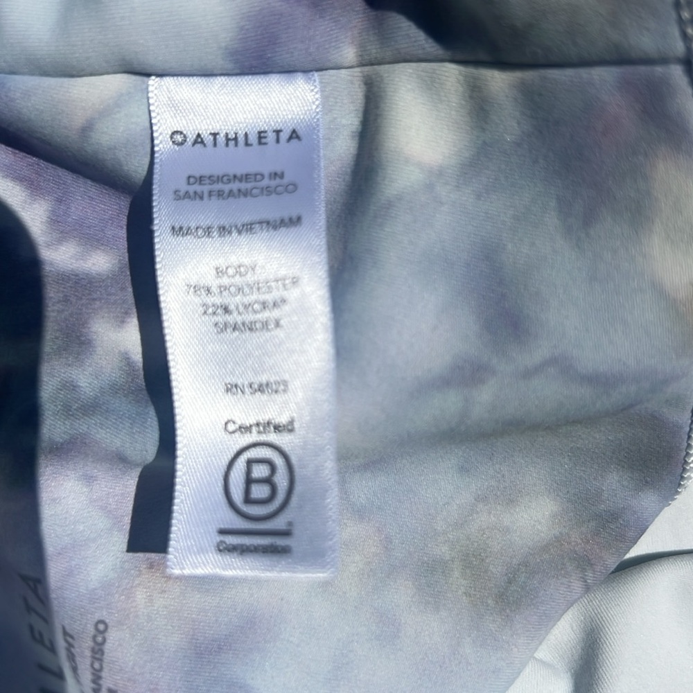 Women’s Athleta‎ Purple and Blue Tie-Dye Leggings - Picture 4 of 8